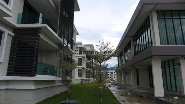 Meadow Park Kampar Corner Townhouse 4 Bedrooms For Sale Iproperty Com My