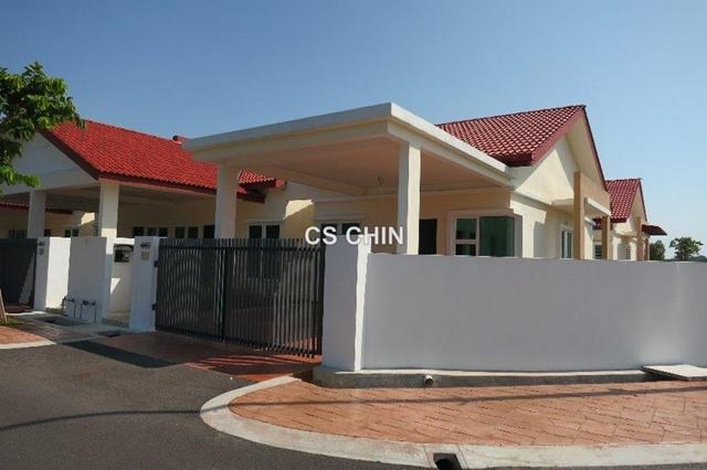 Freeholdhouse Gatedguarded Batu Kawan 1 Sty Terrace Link House 3 Bedrooms For Sale Iproperty Com My