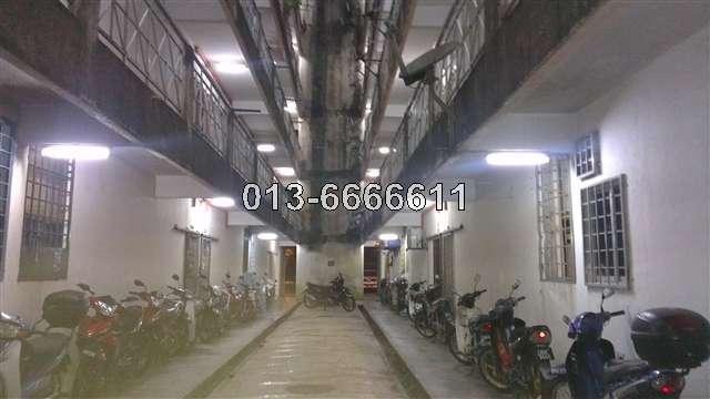 Pangsapuri Sri Mayang Endlot Apartment 3 Bedrooms For Sale In Ampang Selangor Iproperty Com My