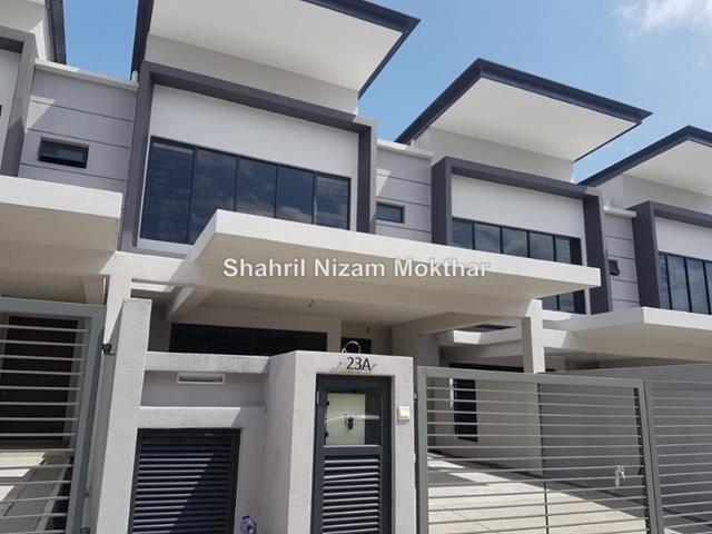 Kajang East Precinct 2 Semenyih 2 Sty Terrace Link House 4 Bedrooms For Sale Iproperty Com My