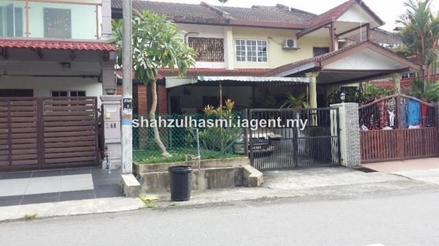 Bandar Baru Sungai Buloh Sungai Buloh Intermediate 2 Sty Terrace Link House 4 Bedrooms For Sale Iproperty Com My