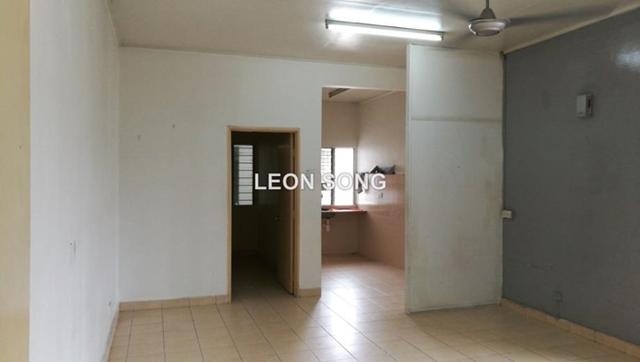 Pangsapuri Kasuarina Apartment 3 Bedrooms For Rent In Klang Selangor Iproperty Com My