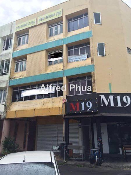 Ban Hock Road Kuching Intermediate Shop For Sale Iproperty Com My