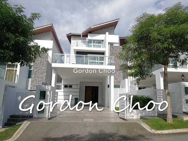 Sp Setia 4 Storey Bungalow Sungai Ara Intermediate Bungalow 4 1 Bedrooms For Sale Iproperty Com My