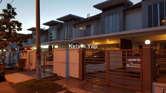 Taman Putra Prima Puchong Endlot 2 Sty Terrace Link House For Sale Iproperty Com My