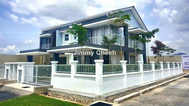 Alam Suria Enclave Bandar Puncak Alam Intermediate 2 Sty Terrace Link House 4 Bedrooms For Sale Iproperty Com My