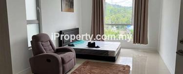 Emerald Hill, Cheras 1