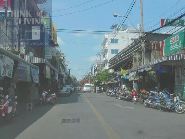 Bangkok Horizon Lazi 10