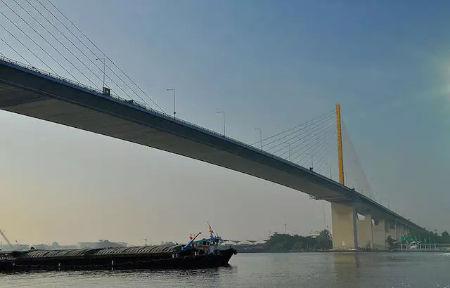 800px-Rama_IX_Bridge-2