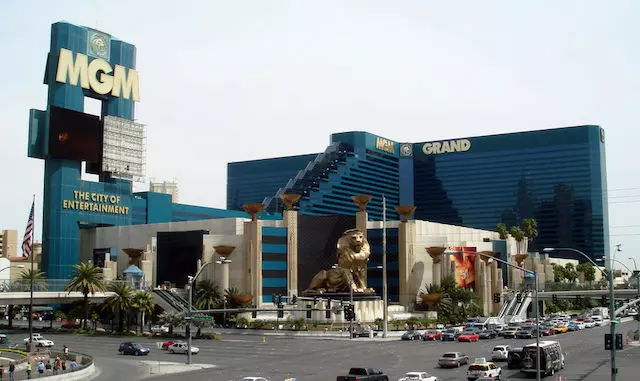 1024px-20080404-Vegas-MGMGrand-Day