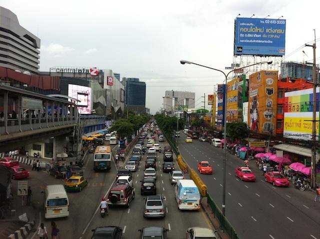 รีวิว เจาะลึก คอนโด รถไฟฟ้า รถใต้ดิน MRT พหลโยธิน M Ladprao