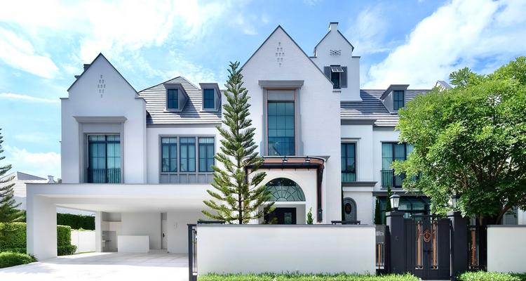 NANTAWAN POOL VILLA พระราม 9 กรุงเทพกรีฑาตัดใหม่ บ้านเดี่ยวหลังใหญ่ สไตล์ Pool Villa เพียง 30 ยูนิต จาก Land&Houses